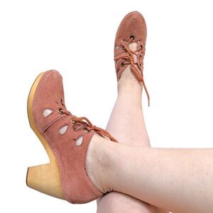Latigo Anthropologie 8.5 Dusty Pink Suede Lace Up Cutout Cabo Booties Clog EUC